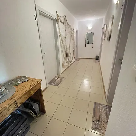 House Gendar, Guest house