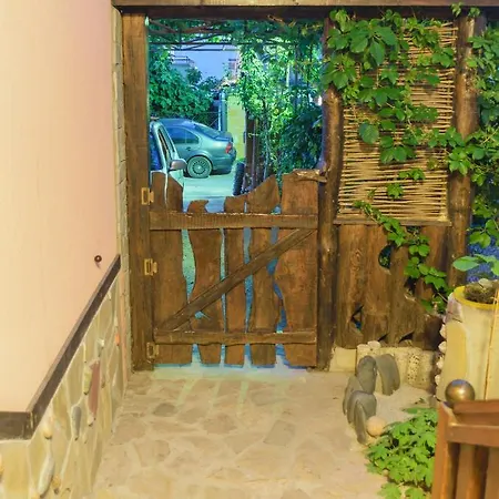 House Gendar, 체르노모레츠