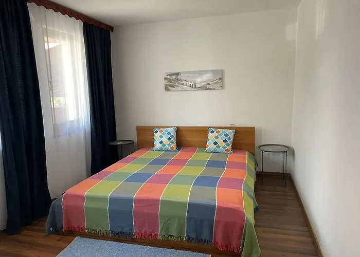 House Gendar, Pensionat