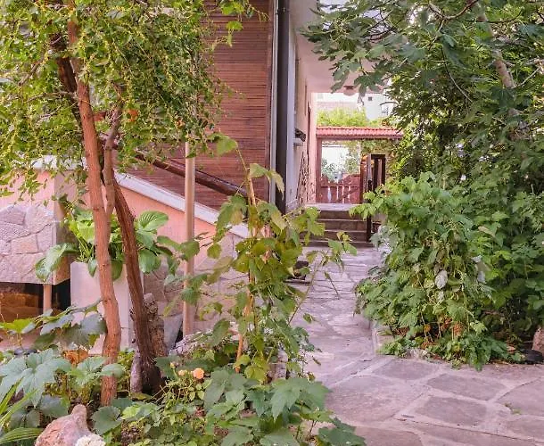 Pensionat House Gendar, 3*